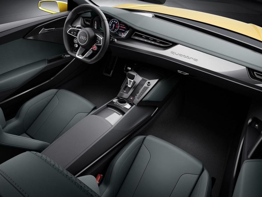 Торпедо Audi Sport Quattro Concept 2013 года  (фото 6 из 12)